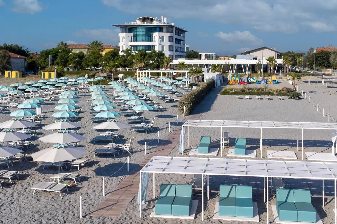 Blu Suite Resort Bellaria-Igea Marina Otel