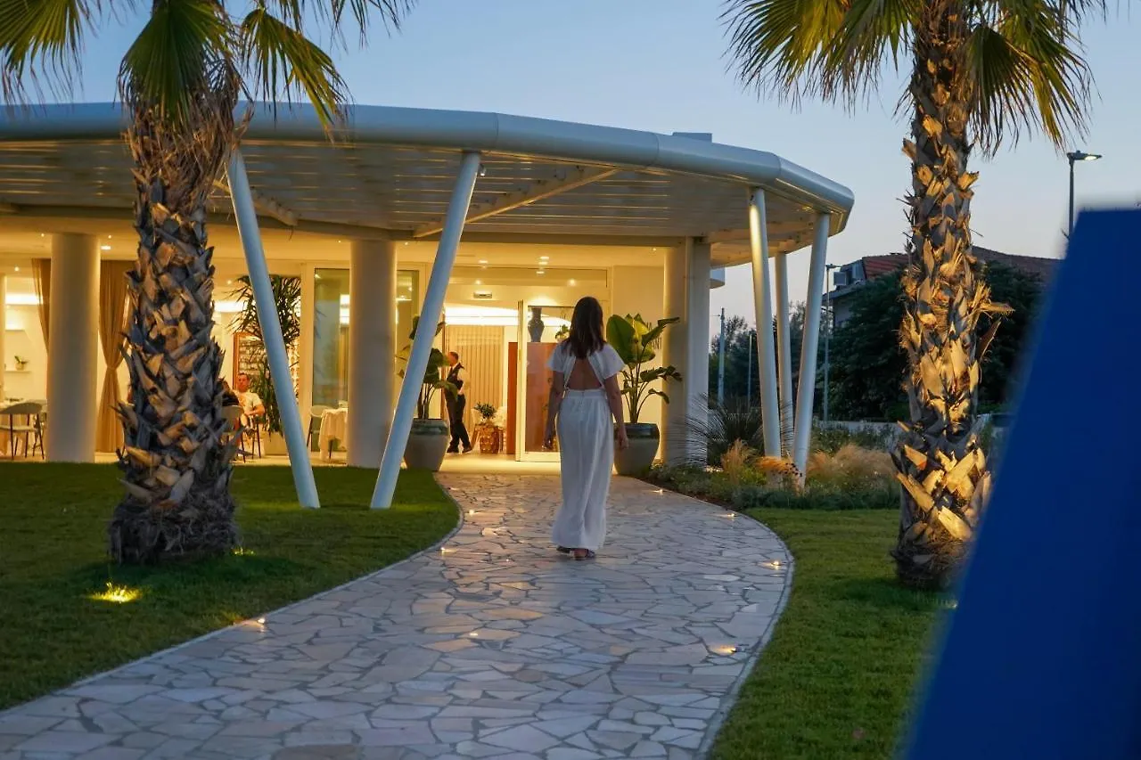 Blu Suite Resort Bellaria-Igea Marina 4*,