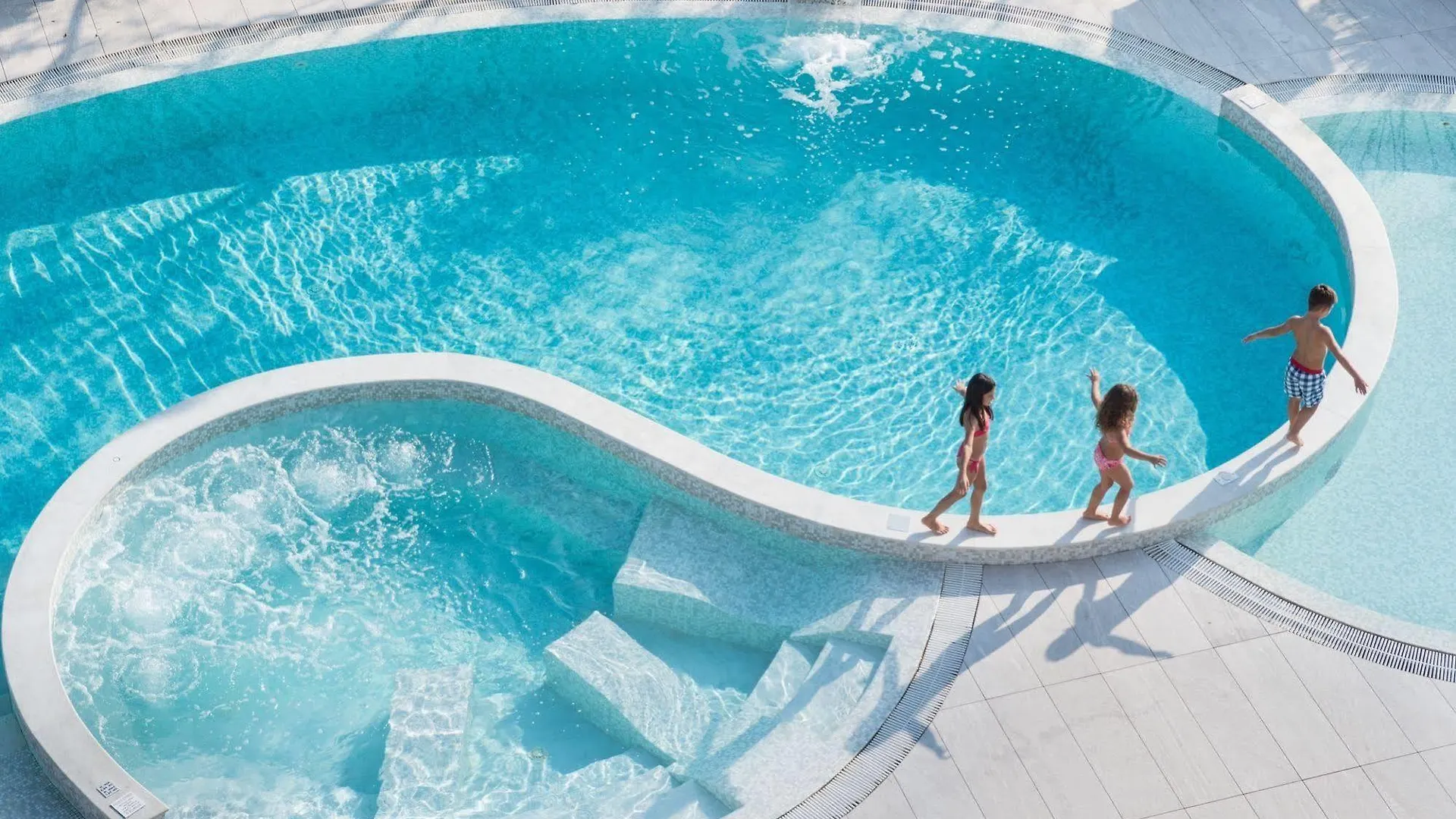Blu Suite Resort contacts